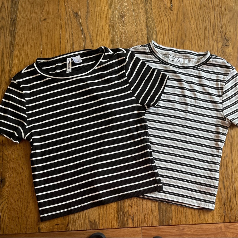 # 131 H&M Black and White Striped Crop Tops